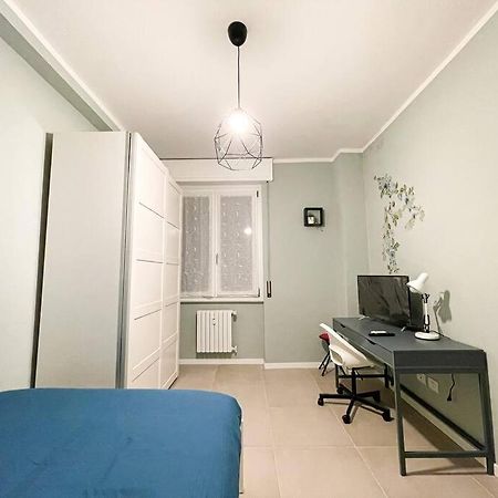 III - Cozy Single Room A Милан Экстерьер фото