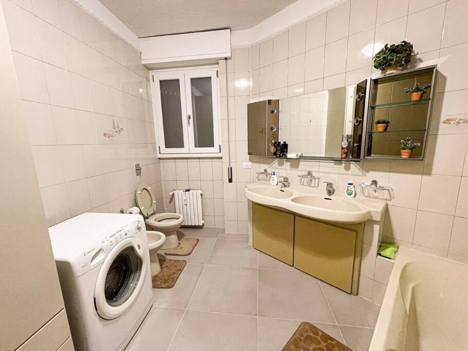 III - Cozy Single Room A Милан Экстерьер фото