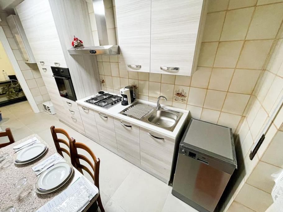 III - Cozy Single Room A Милан Экстерьер фото